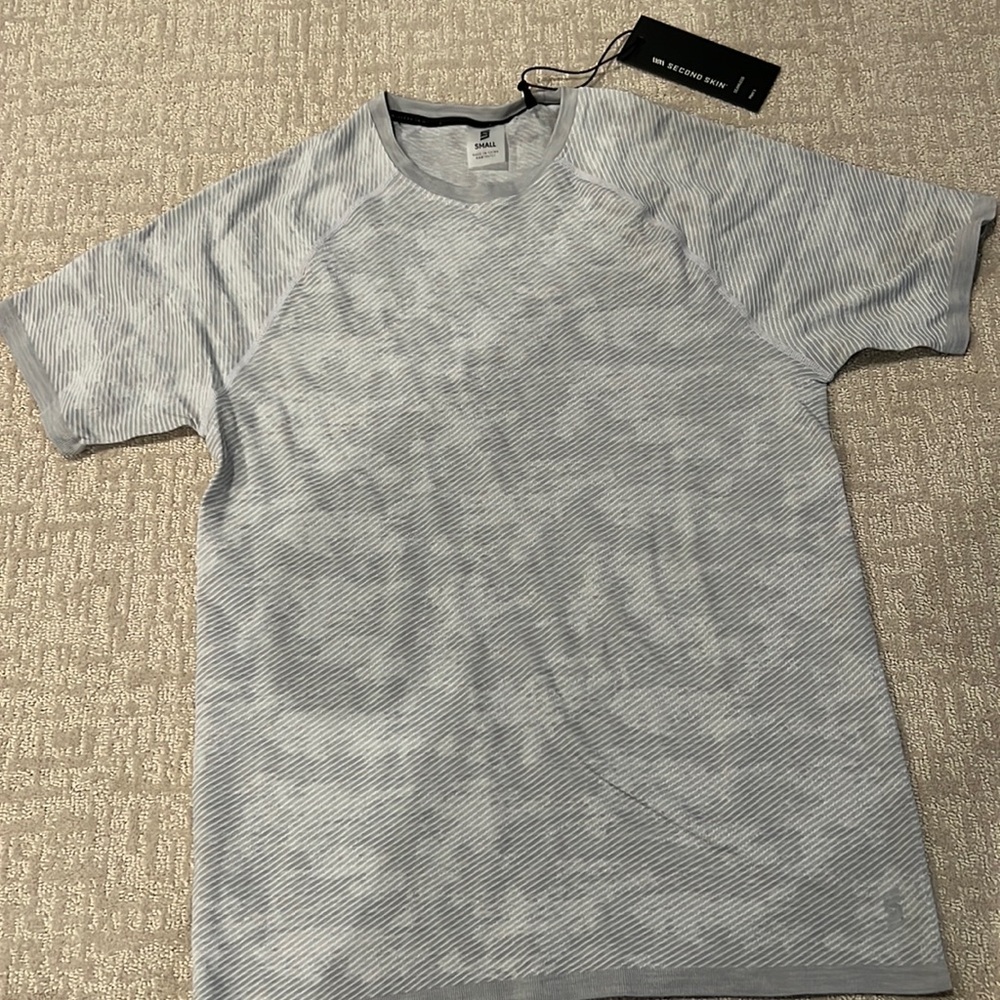 NWT silvadur t-shirt